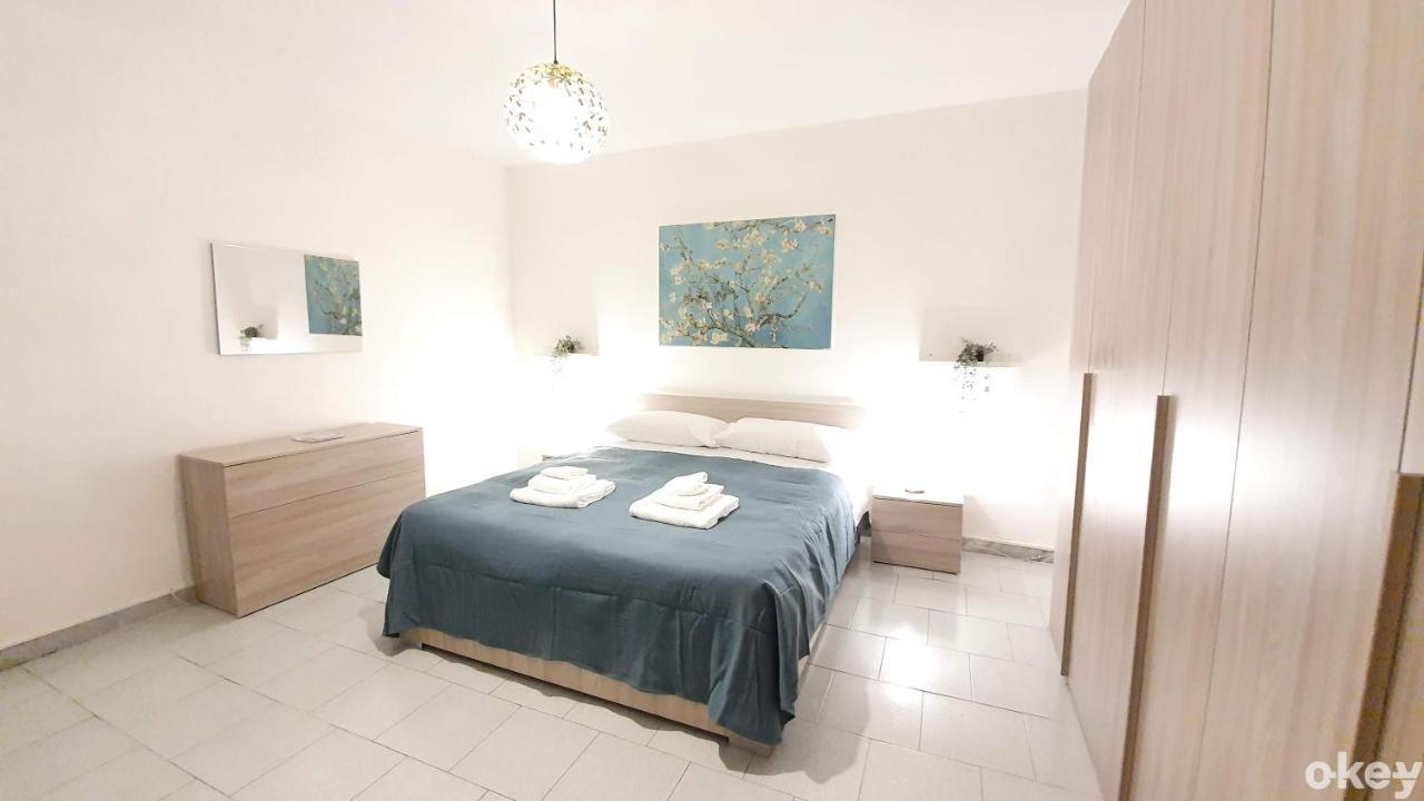 Twin Room Apulia Apartment - Bari Centro Bagian luar foto